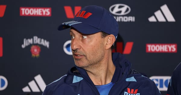 'Plenty of challenges': Laurie Daley steps down as Blues coach