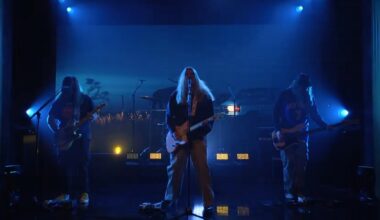 WATCH: Dexter and The Moonrocks Perform 'Freakin' Out' On The Tonight Show