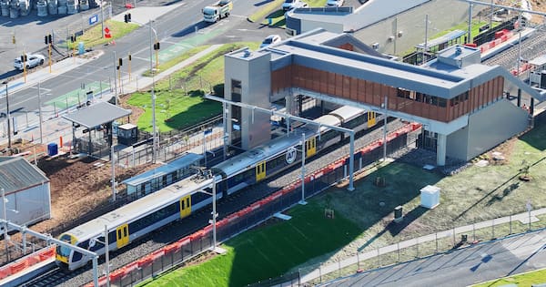 New Drury and Paerātā railway stations open in South Auckland