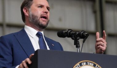 Vance takes his first economic punch in the 2028 primary