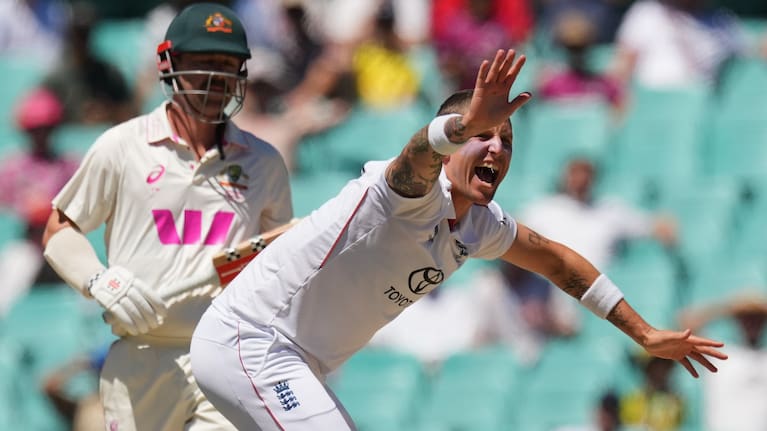 England's Brydon Carse appeals unsuccessfully for the wicket of Australia's Travis Head during play on the last day of the fifth and final Ashes cricket test between England and Australia in Sydney, Thursday, January 8, 2026.
