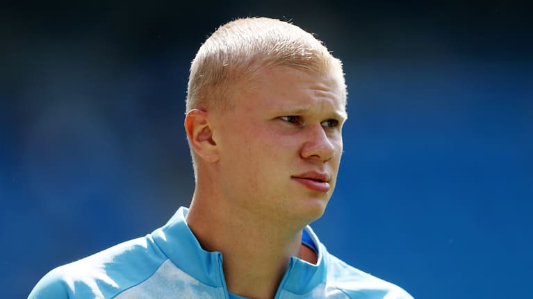 ERLING HAALAND GET A BUZZ CUT FOR THE UPCOMING PREMIER LEAGUE SEASON.