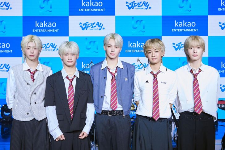 Rock band Splayit poses ahead of the release of its debut album 'SPLAY : CHAPTER 01' at Ilchi Art Hall in Seoul's Gangnam District, Thursday. Courtesy of LM, Kakao Entertainment
