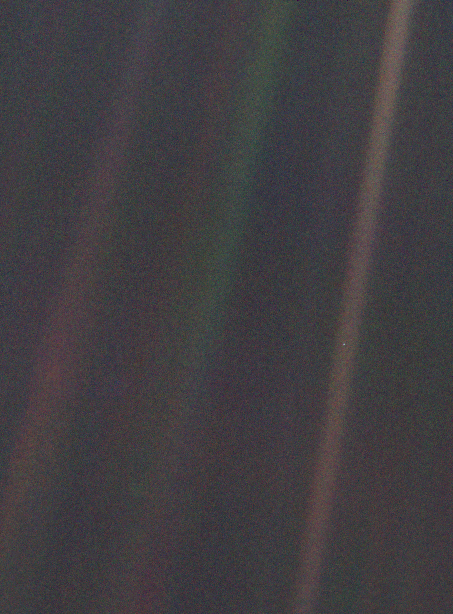 The Pale Blue Dot: Earth photographed by Voyager 1 from six billion kilometers away in 1990. Everything we are is in that single point of light. Credit: NASA/JPL-Caltech (public domain).
