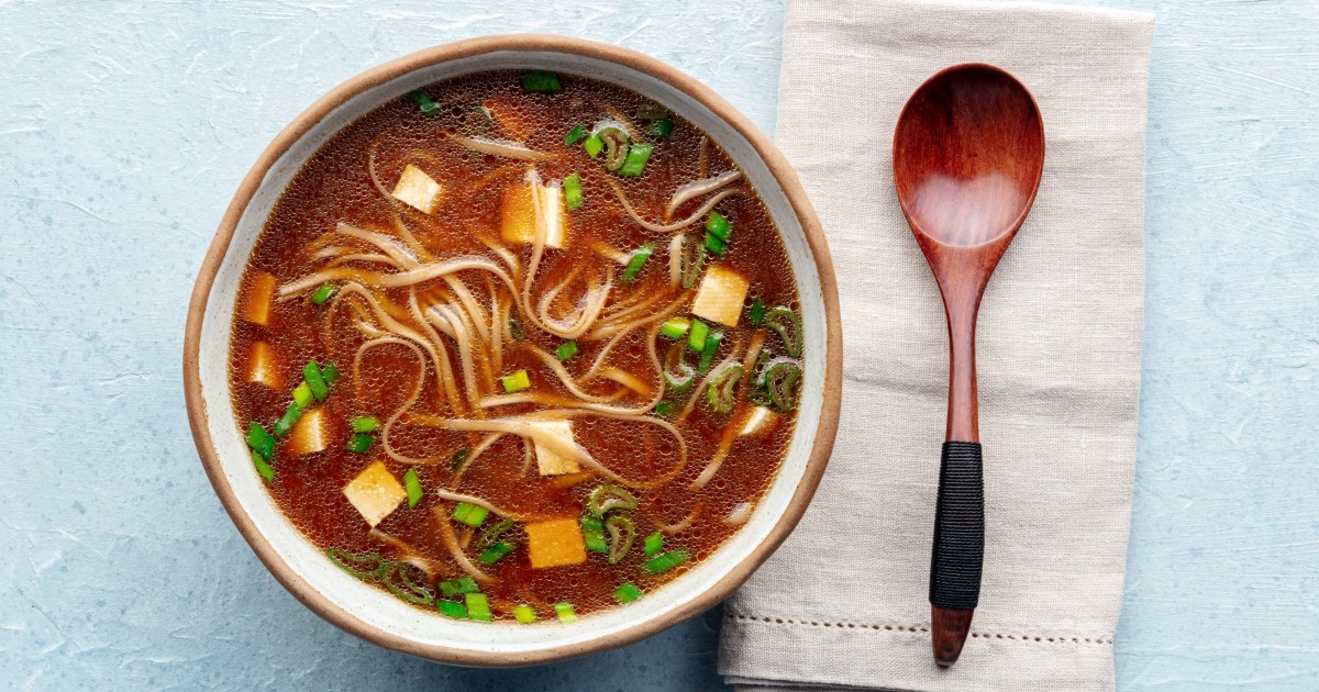 13 Easy, Healthy Foods to Eat If You’re Not a Breakfast Person