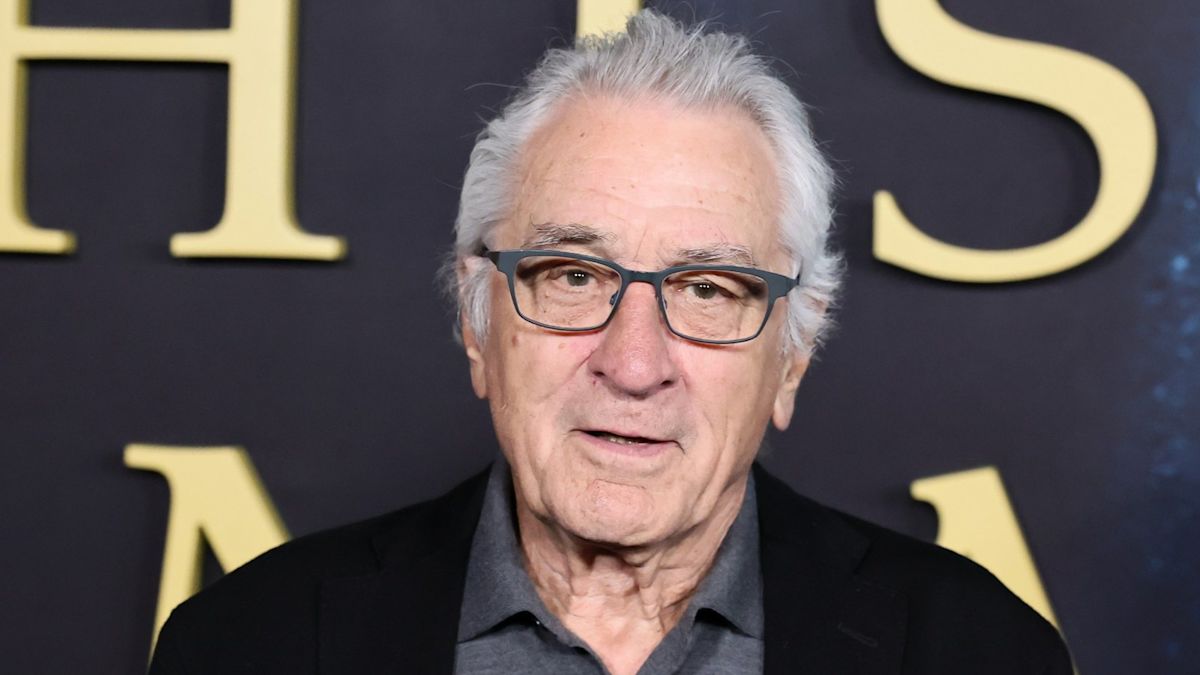 Robert De Niro’s Multimillion-Dollar Property Portfolio Features an Inherited Hamptons Retreat—and a Private Ski Slope Estate