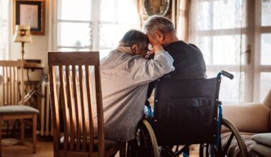Health Net cuts assisted living benefits for 3,500 California seniors, raising fears of homelessness