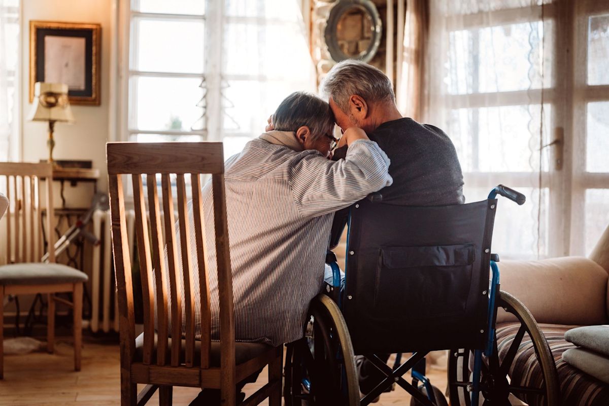 Health Net cuts assisted living benefits for 3,500 California seniors, raising fears of homelessness