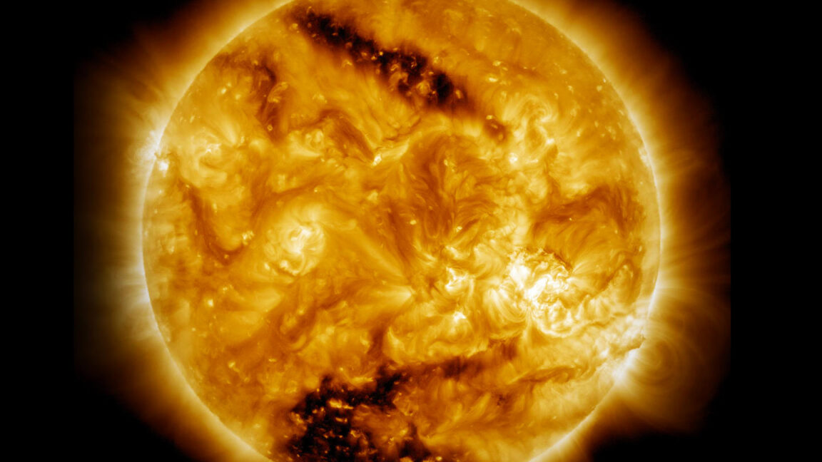 Image of the surface of the Sun, showing lots of dynamic features.