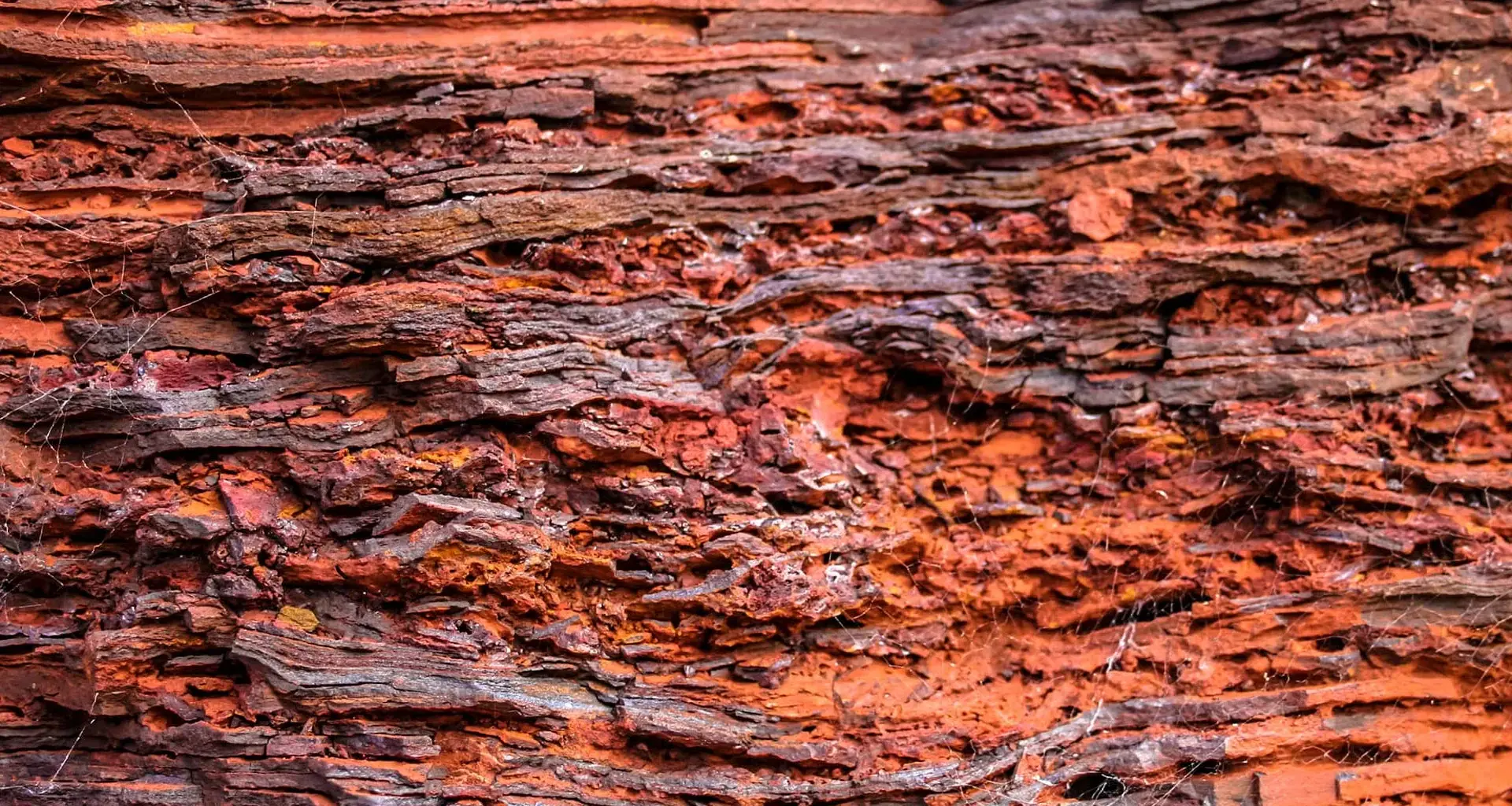 Australia’s red soil may be hiding a massive clean energy source