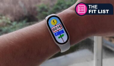 Caucasian man wearing xiaomi fitness tracker with TR Fit List badge