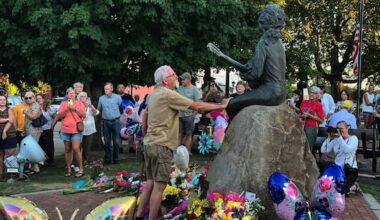 Dolly's love of the Great Smoky Mountains transformed her hometown