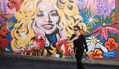 Push to rename US airport for Dolly Parton gets boost from governor