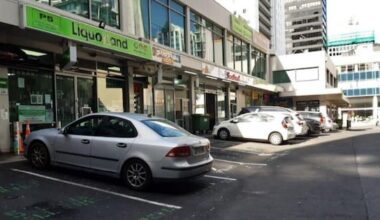 Auckland CBD bottle shop ordered to shut down