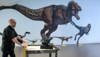 Dinosaurs became giants — so why did they never become tiny?