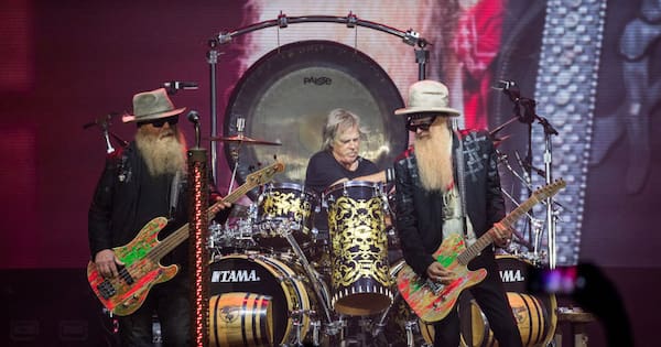 Frank Beard, drummer for boogie-rock trio ZZ Top, dies at 77