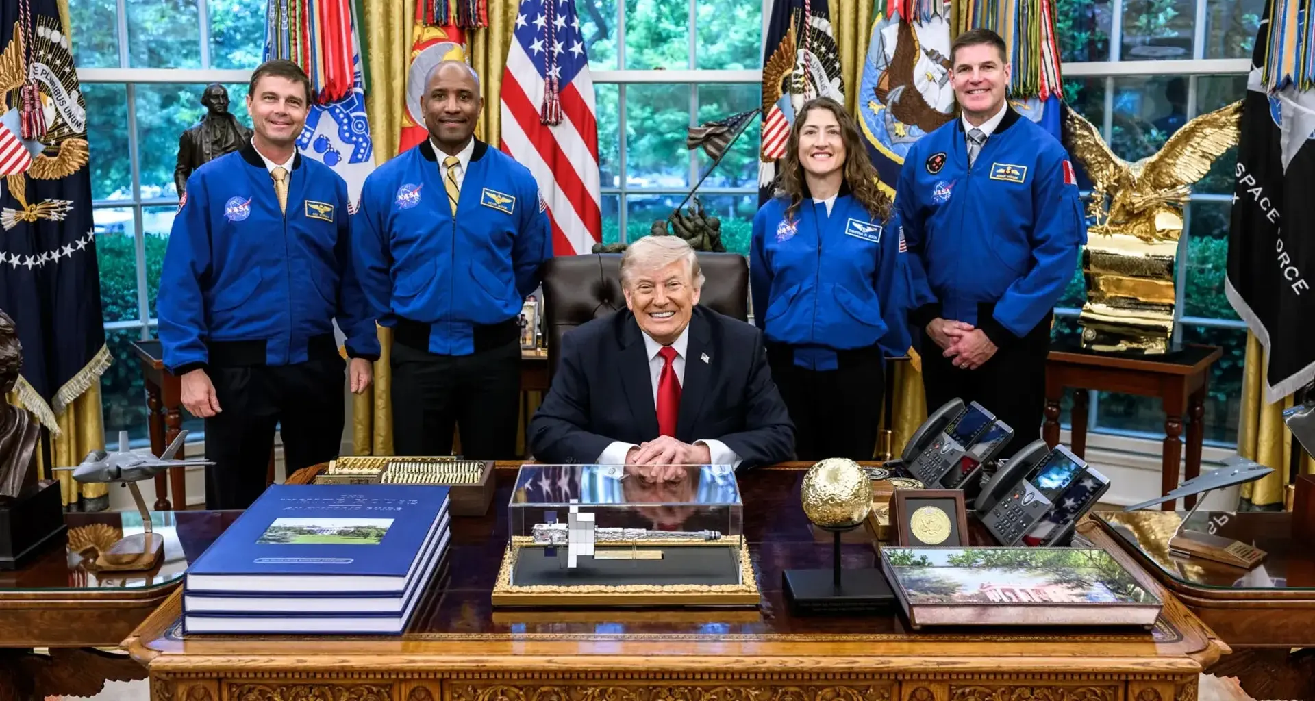 Trump to award Congressional Space Medal of Honor to Artemis II astronauts