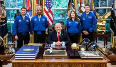 Trump to award Congressional Space Medal of Honor to Artemis II astronauts