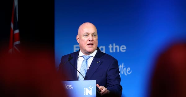 What happens to parties that change PM mid-term