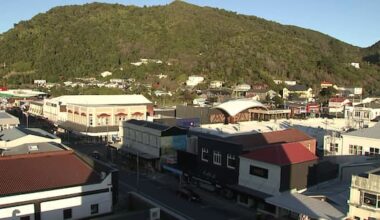 'Crest of a wave': Locals say mining boom bringing back 'old West Coast'