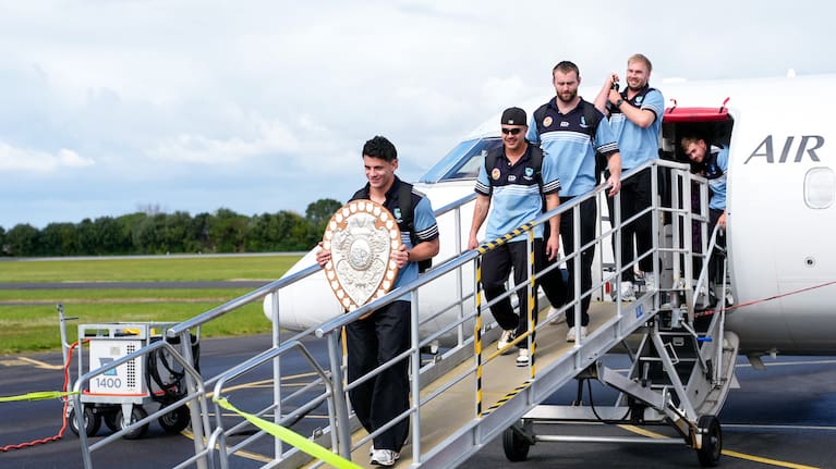 Northland’s Rivez Reihana and team mates. Northland Rugby, winners of the Ranfurly Shield airport arrival at Whangārei Airport, Whangarei, New Zealand on Friday 21 August 2026.