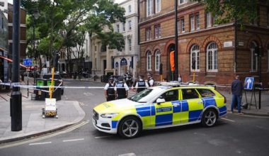 Four stabbed with scissors in central London, woman in custody