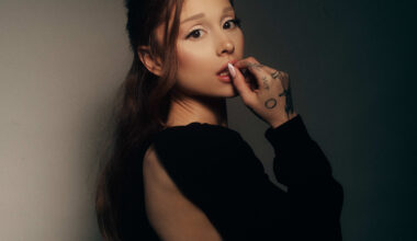 Chart Final: Ari Gets Her Flowers - Hits Daily Double