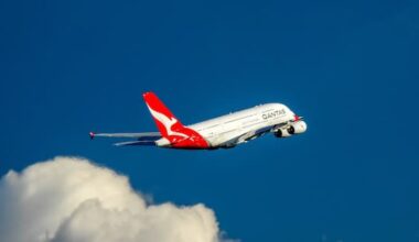Qantas A380 flew Sydney-US return trip with maintenance light inside wing