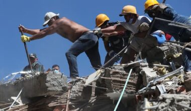 Search for thousands missing in Colombia quake continues