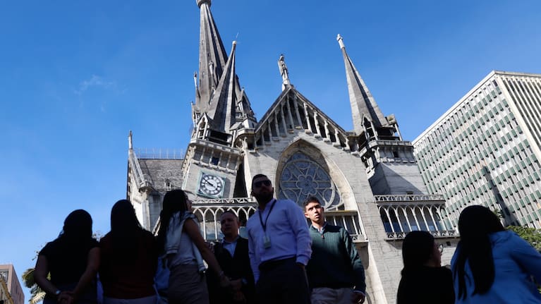 Residents stand outside the Cathedral of Manizales after it was damaged by an earthquake in Manizales, Colombia.