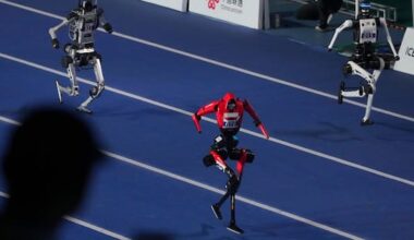 Chinese humanoid robots beat human records in Beijing robot games