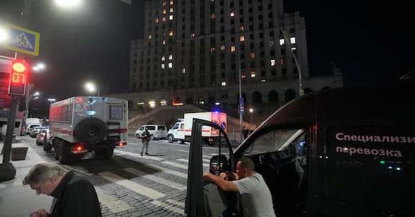 Three killed, at least 21 wounded in Moscow restaurant bombing