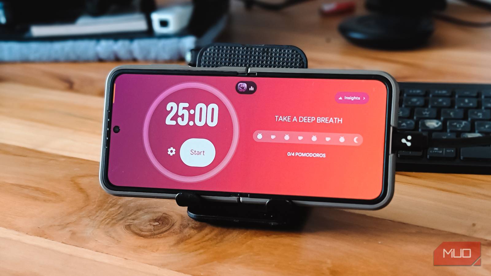I found a use for my phone's screen while it's charging, and now I can't go back
