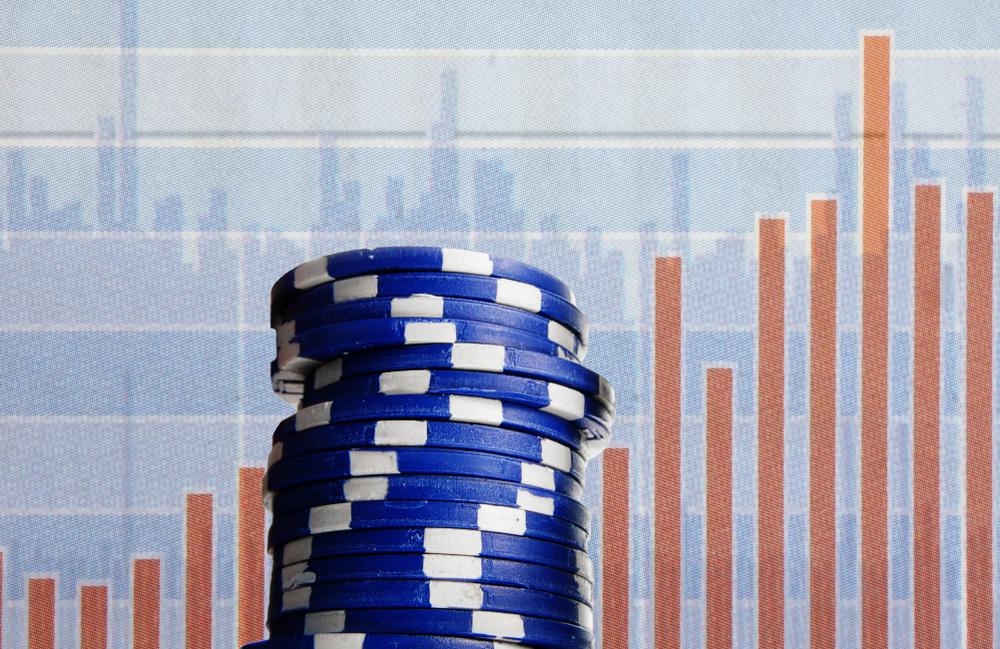 What Does Commonwealth Bank (ASX:CBA) Signal on Loans?