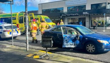 Seven injured after bus and car crash in Auckland's Ponsonby