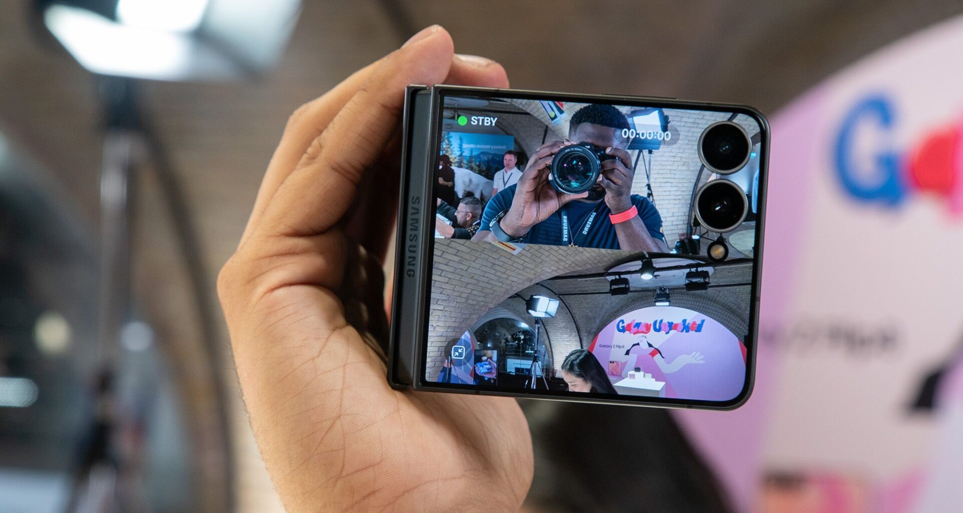 How to get the 'spectacular' Samsung Galaxy Z Flip 8 for the price of a monthly latte