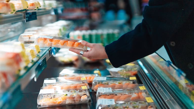 Hunger and flavour imagery can lead to stronger food cravings.