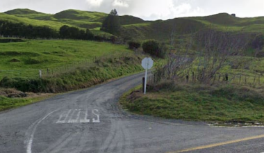 Back road shut to non-locals as drivers abuse workers, ignore detours