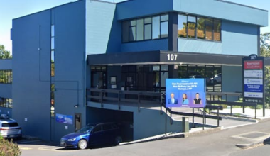 Person found dead outside Auckland offices of National Party MPs
