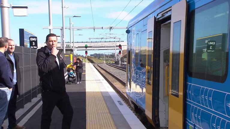 The two new stations were formally opened by Rail Minister Winston Peters and Transport Minister Chris Bishop this afternoon.