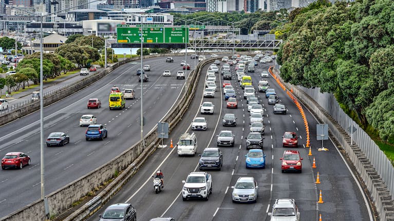 Traffic on SH1 in Auckland.