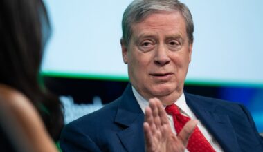 Billionaire Stanley Druckenmiller Is Quietly Loading Up on Healthcare Stocks -- Here's What His New Positions Reveal