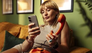 'It’s my world' – smartphone dependence is real. Do we want to beat it?