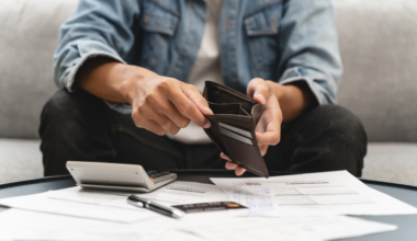 Financial stress is quietly undermining New Zealand workplaces