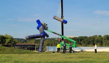 Critics Slam “Petty” Removal of Joel Shapiro Sculpture From Kennedy Center