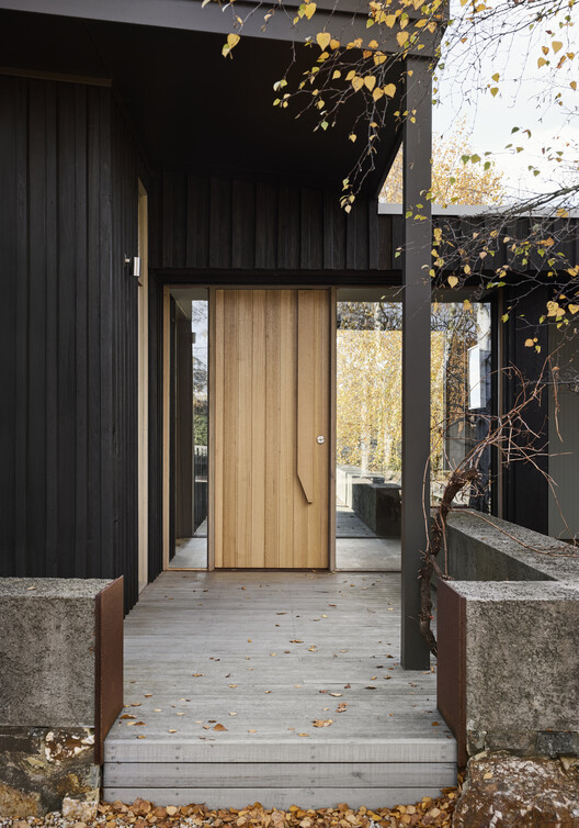 The Plinth House 2 / Luke Stanley Architects - Interior Photography, Wood, Door