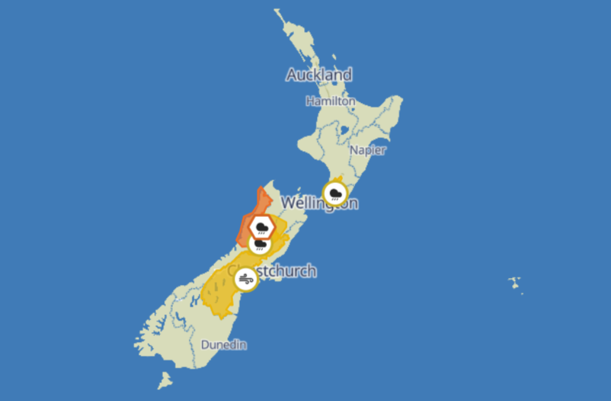 Heavy rain hitting South Island, and a wet start to the week for the North Island - Stuff