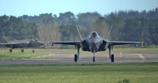Australian stealth fighters roar over NZ airbase