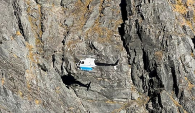 Helicopter plunged 30m down mountain after blades struck rockface