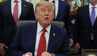 CNN and other media denied access to White House after Trump ban